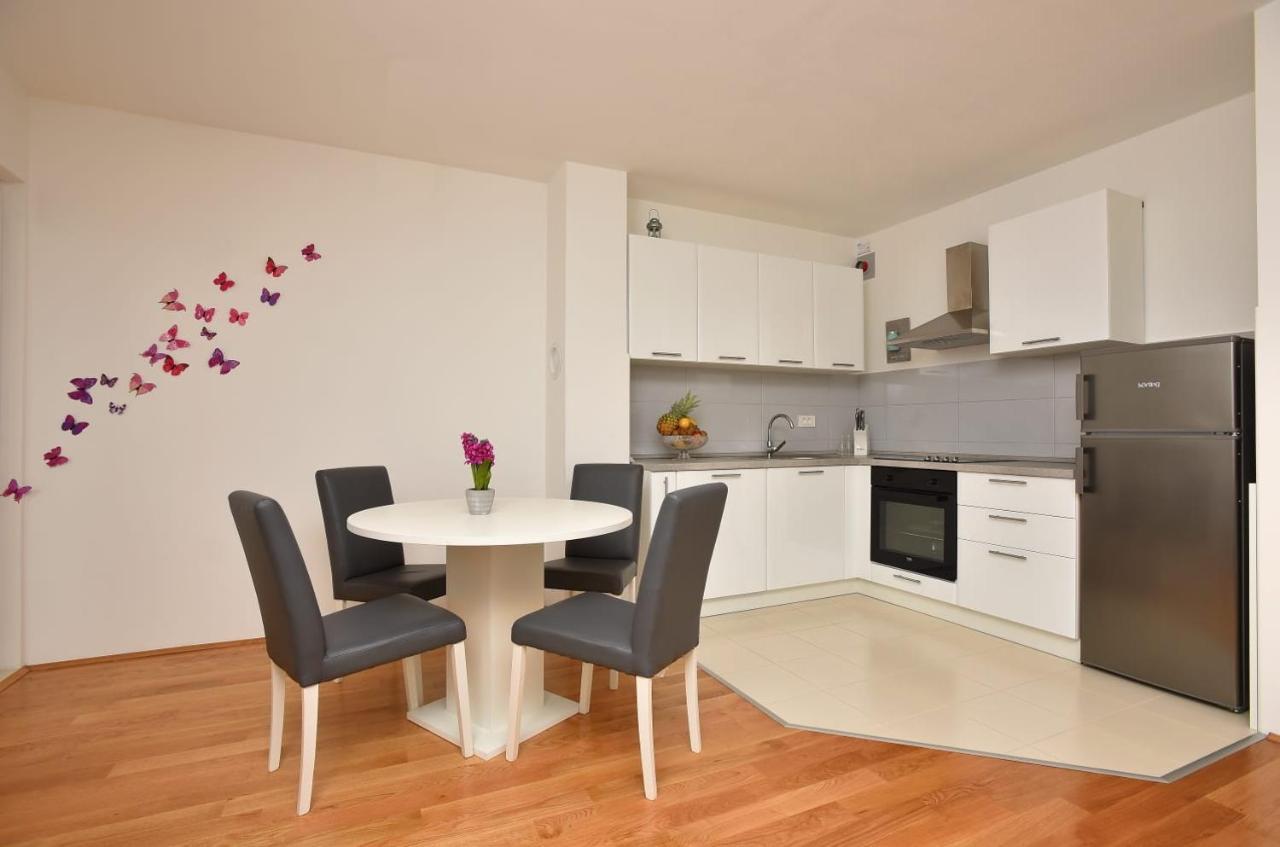Apartment Anna A2+2 Makarska Eksteriør bilde
