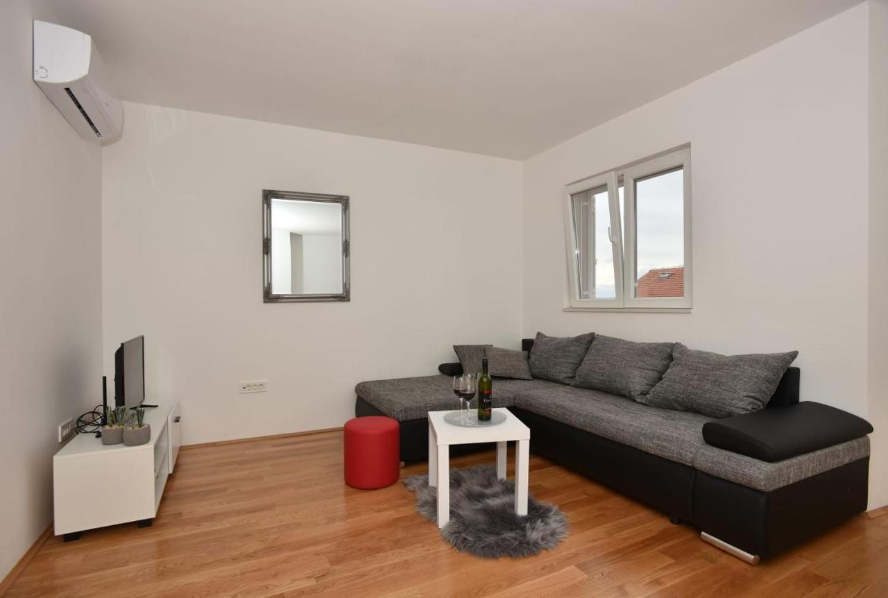 Apartment Anna A2+2 Makarska Eksteriør bilde